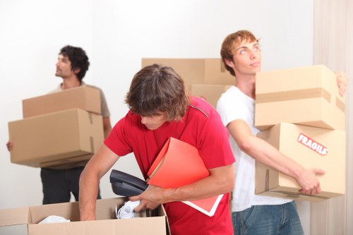 Choosing the right removal truck size for a Claphamcommon move